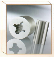 A close-up of a metal objectDescription automatically generated